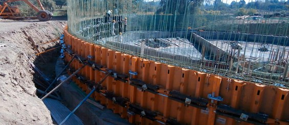 Circular formwork for the construction of curved walls