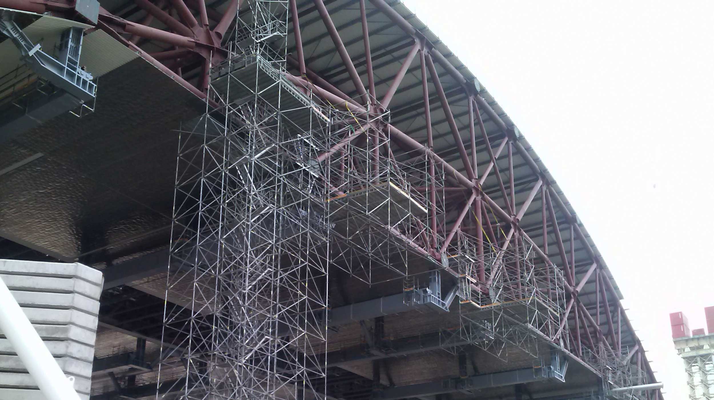 Work on a project of such international significance is an enormous responsibility, but also extremely motivating. The flexibility of the BRIO scaffolding system proved ideal for the task.