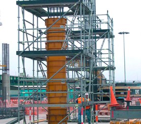 Scaffold towers for the pouring of piers