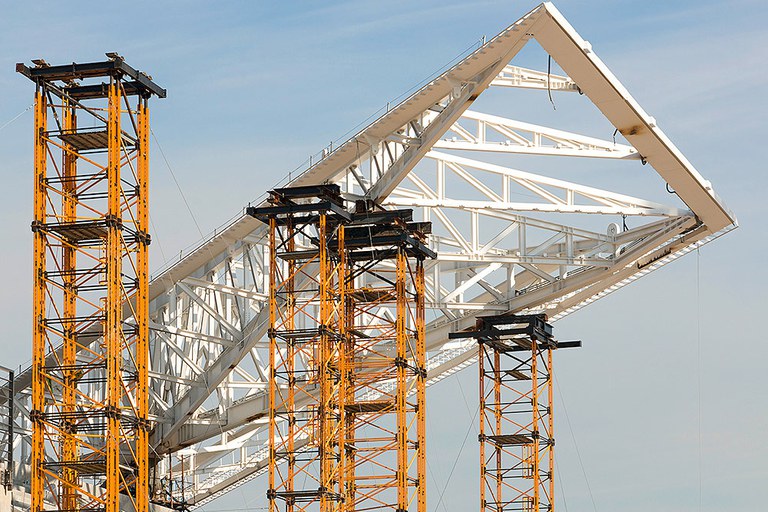 MK Shoring Towers load capacity at Diablos Rojos Stadium, Mexico