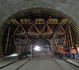 Tunnels pour route ou pour trains.
